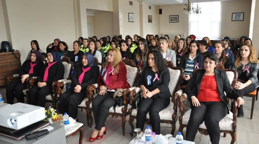 Afyonkarahisar&rsquo;da kadın polisler meme kanseriyle ilgili bilgilendirildi