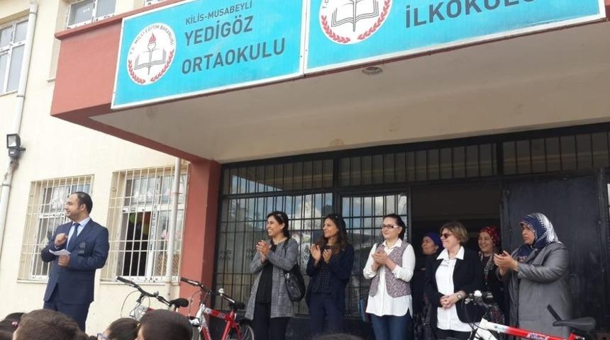 KADAMER ve Dayanışma Derneğinden K&ouml;y Okullarına Ziyaret