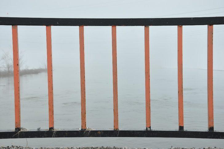 Nehil Çayı’nda su seviyesinin yükselmesi köylüleri korkutuyor G2