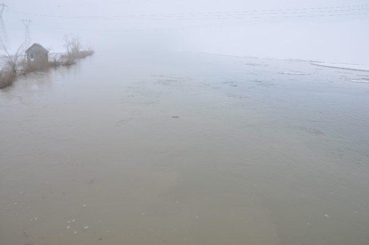 Nehil Çayı’nda su seviyesinin yükselmesi köylüleri korkutuyor G5