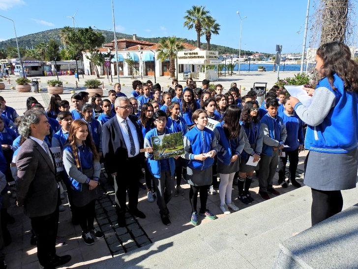 Çeşmeli öğrenciler küfür ve argoya karşı yürüdü G4