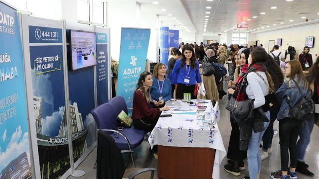 Özel Adatıp Hastanesi ‘Kariyer’ sempozyumuna katıldı