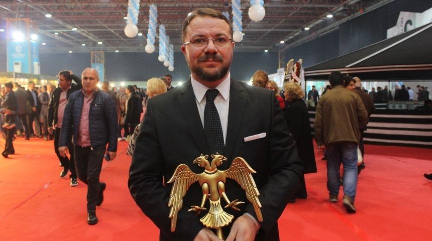 Prof. Dr. Hasan T&uuml;rkez, Kocaeli&rsquo;de &ouml;d&uuml;le layık g&ouml;r&uuml;ld&uuml;