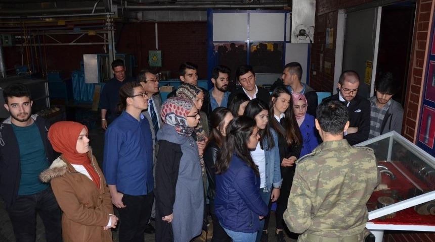 M&uuml;hendis Adayları 2.İnci Ana Bakım Fabrika M&uuml;d&uuml;rl&uuml;ğ&uuml;ne Teknik Gezi D&uuml;zenledi