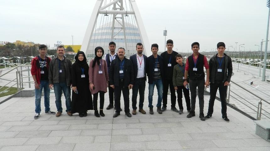 &Ouml;ğrenciler, Bilim Merkezi Fuarını gezdi