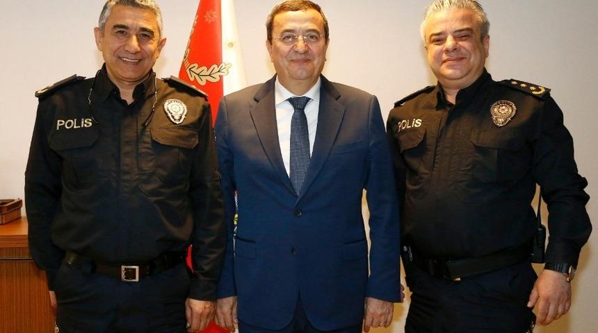 Batur: "Emniyet g&uuml;&ccedil;lerimizin her zaman yanındayız"