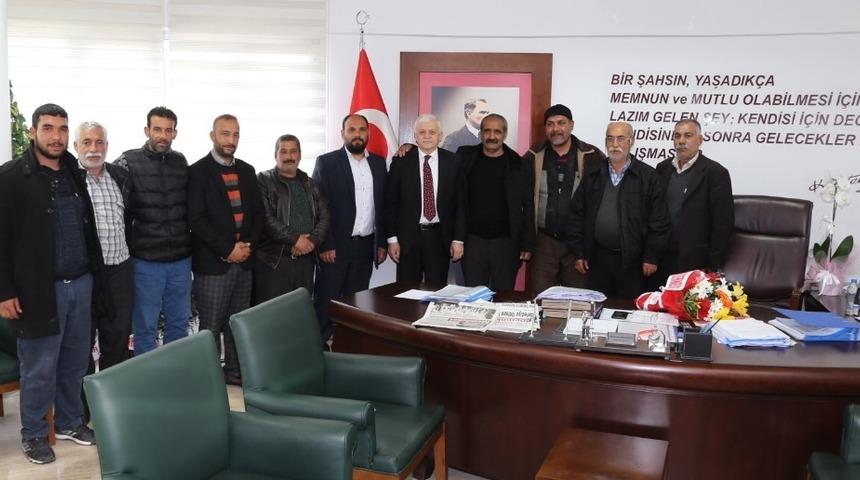 Burhaniye de Roman Derneği&rsquo;nden Başkan Deveciler&rsquo;e ziyaret