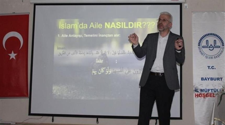 Bayburt’ta “Ailemde Huzur Var” temalı konferans