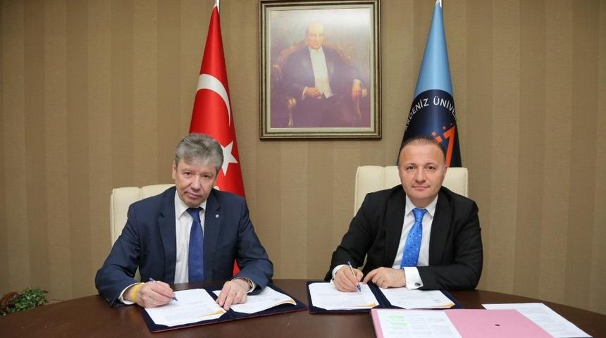 Akdeniz Üniversitesi ve Puşkin Leningrad Devlet Üniversitesi işbirliği protokolü İmzaladı