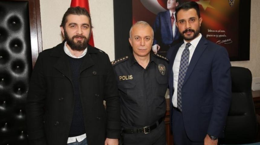 Hayat kurtaran polis ödüllendirildi