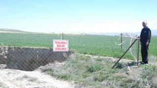 Karapınar'da yine obruk oluştu! Vatandaş korku içinde