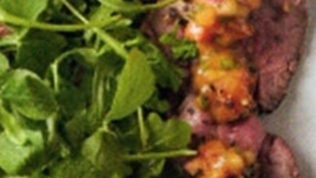 Tarhun Otu Soslu Biftek