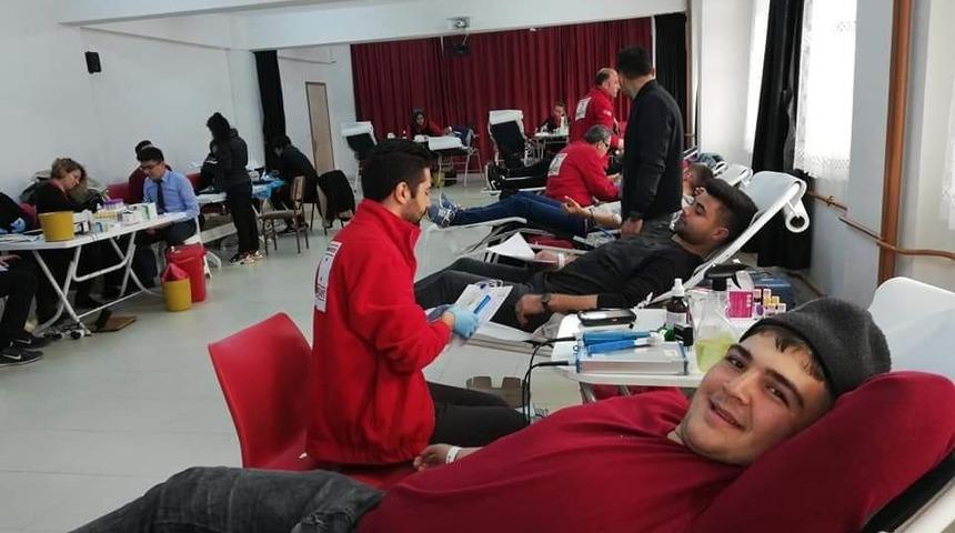 Kan bağışına yoğun ilgi