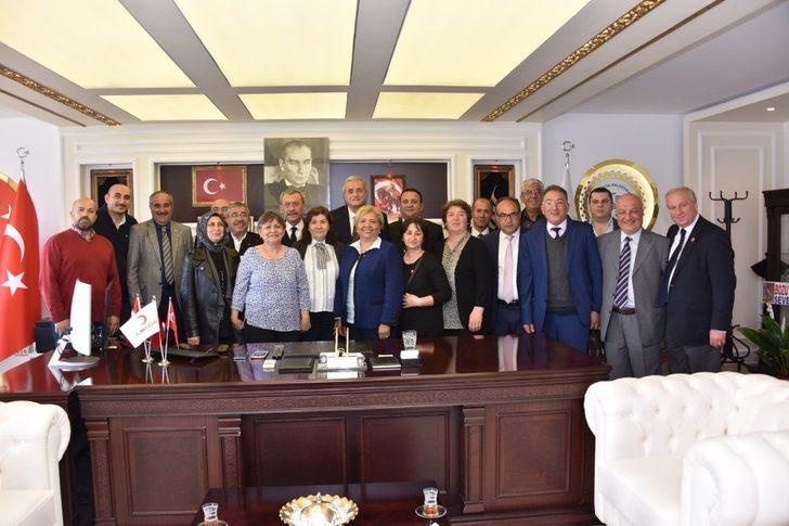 Başkan Bakkalcıoğlu misafirlerini ağırlıyor G1