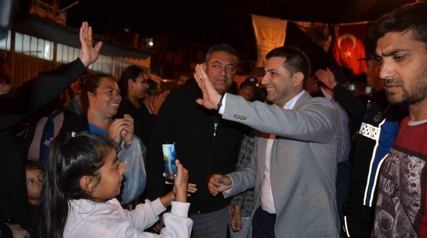 Başkan G&uuml;nel, Tepe Sokak sakinlerine verdiği s&ouml;z&uuml; tuttu, konser d&uuml;zenledi