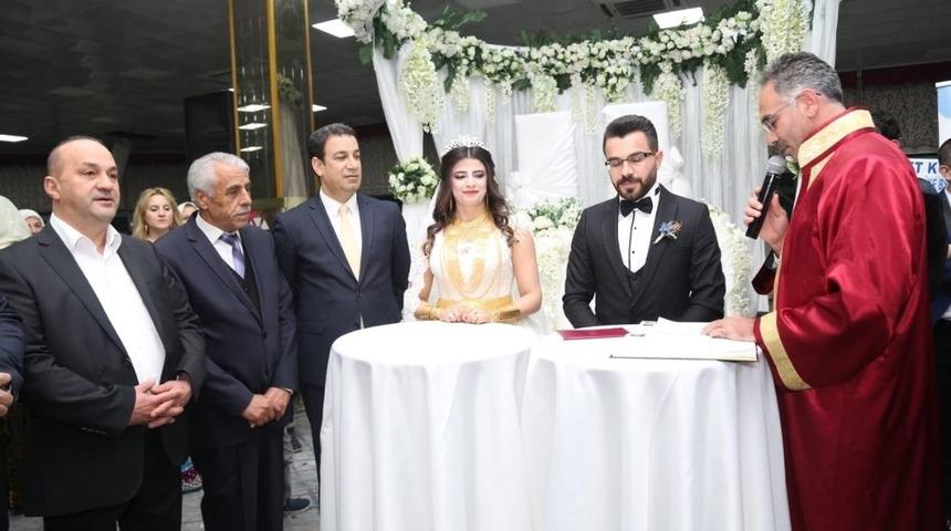 Başkan Kuş ilk nikahını kıydı