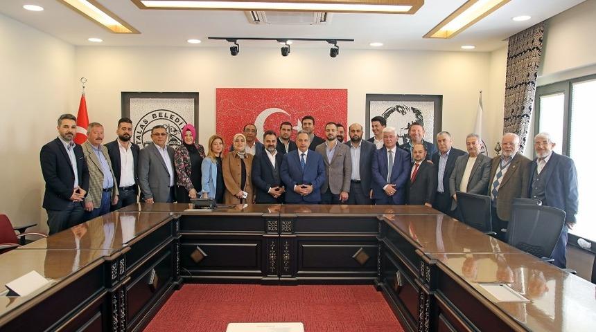 Başkan Yal&ccedil;ın&rsquo;a MHP ve AK Parti&rsquo;den ziyaret