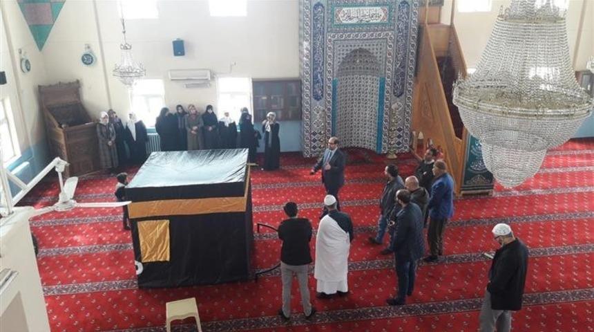 Hakkari&rsquo;de &lsquo;Umre&rsquo; konulu seminer