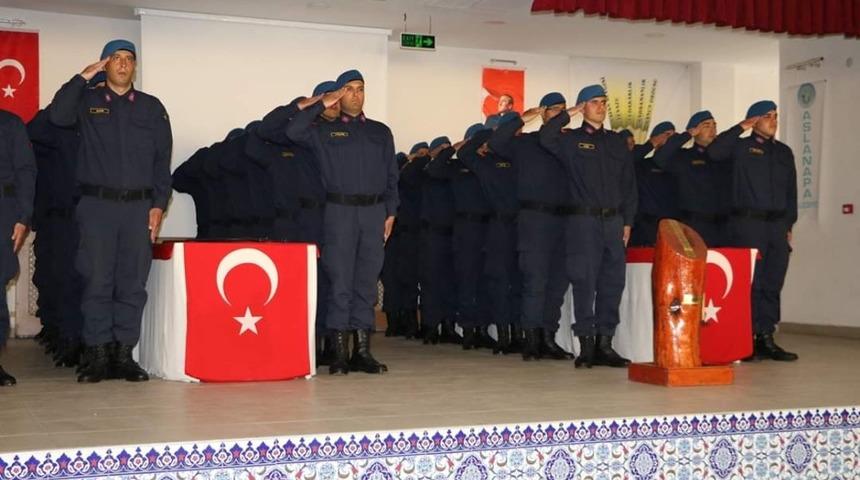 Kısa d&ouml;nem erlerin yemin t&ouml;reni heyecanı