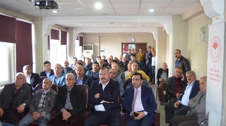 Siirt’te fıstık üreticilerine eğitim verildi