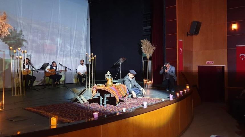 Kahta&rsquo;da şiir ve t&uuml;rk&uuml; dinletisi d&uuml;zenlendi