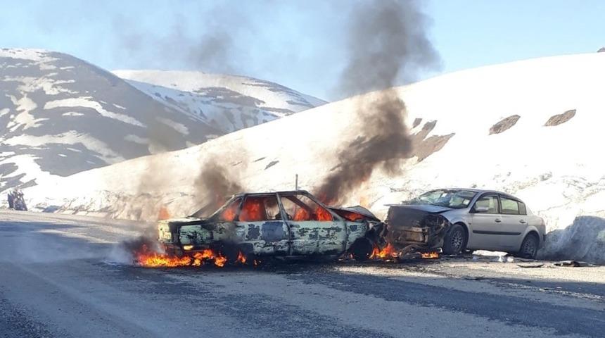 Varto’daki trafik kazasında yaralanan 7 kişi Muş’a getirildi