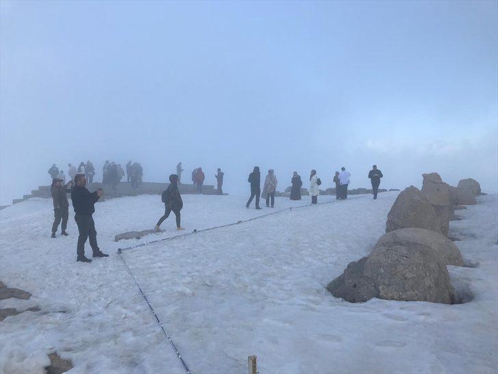 Dünya mirası Nemrut'a ziyaretçi akını G4