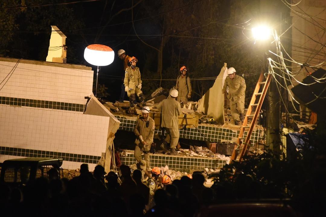  Brezilya'da iki bina &ccedil;&ouml;kt&uuml;: 2 &ouml;l&uuml;, 2 yaralı 