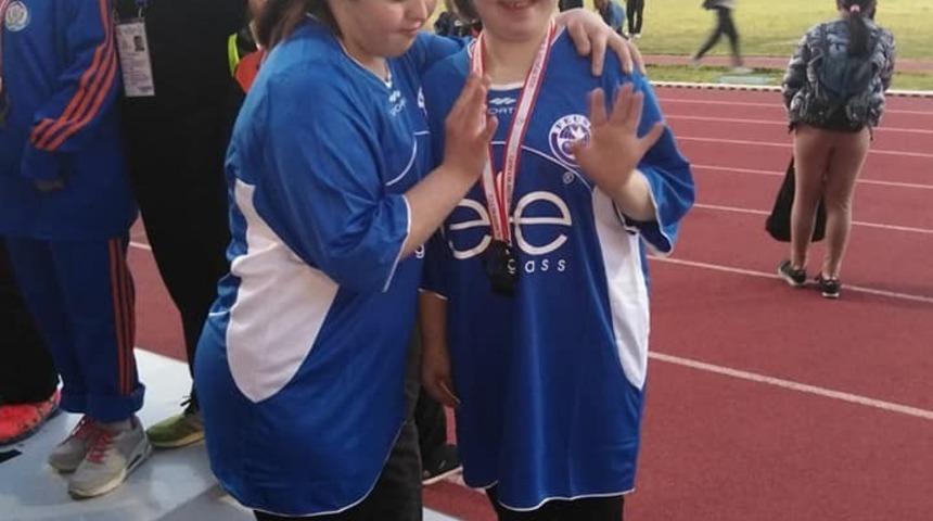 Özel öğrencilerin madalya başarısı