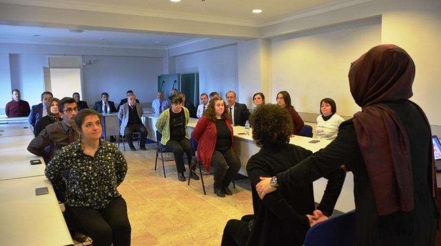 K&uuml;tahya&rsquo;da kurumlardaki masa başı &ccedil;alışanlarına egzersiz eğitimi