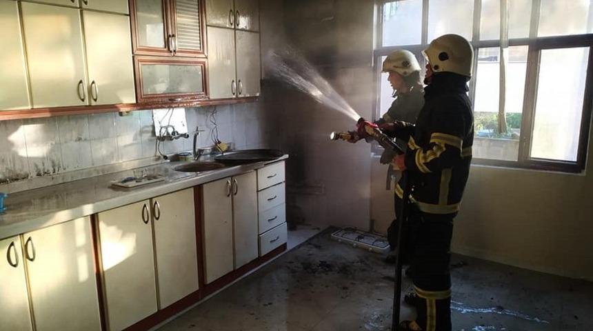 Suriyeli ailenin kaldığı evde yangın paniği