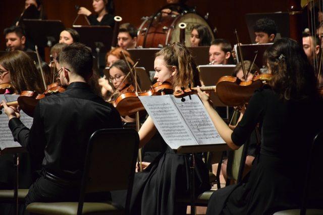 Konservatuvar öğrencilerinden ’Senfoni Orkestrası Konseri’