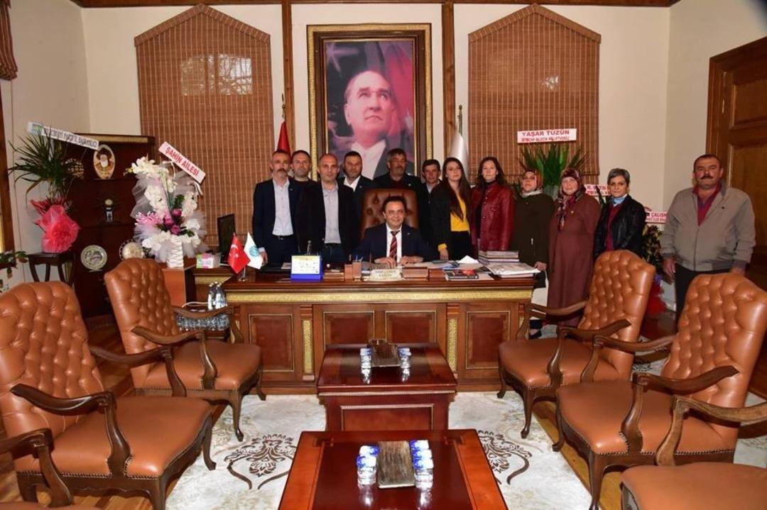 Başkan Şahin&rsquo;e hayırlı olsun ziyaretleri devam ediyor