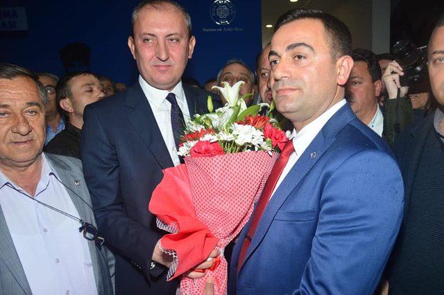 Biga'da AK Partili Bülent Erdoğan göreve başladı