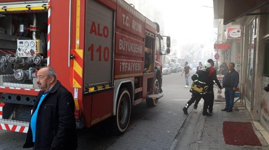 Aydın&rsquo;daki baca yangını mahalle sakinlerini korkuttu