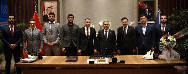 Özçelik’ten Başkan Işık’a ’Hayırlı olsun’ ziyareti 1