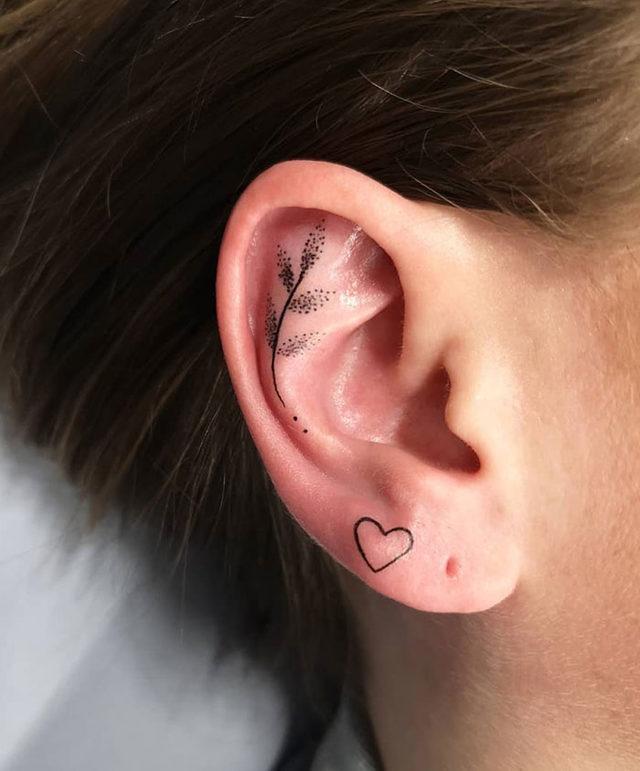 ear-tattoo-examples-49-5c8238743e0de__700