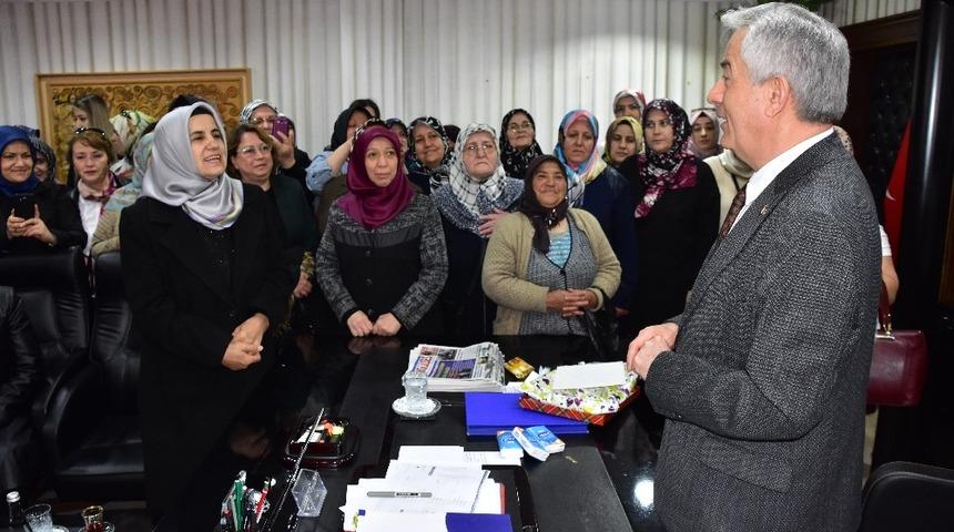 Başkan Başdeğirmen: &ldquo;Kadınlarımızın olmadığı hi&ccedil;bir işte başarıya ulaşılamaz&rdquo;