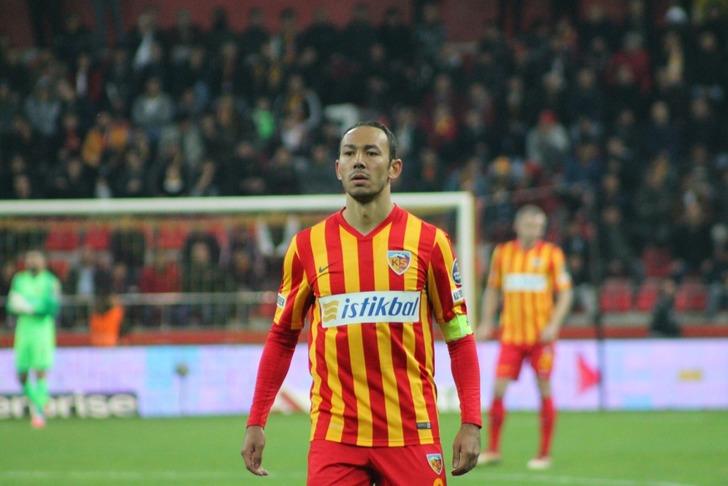 Kayserispor'da Umut Bulut sezonu kapattı G4