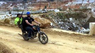 Mermer işçileri, silikon tabancası, boru anahtarı, testerelerle PUBG oynadı