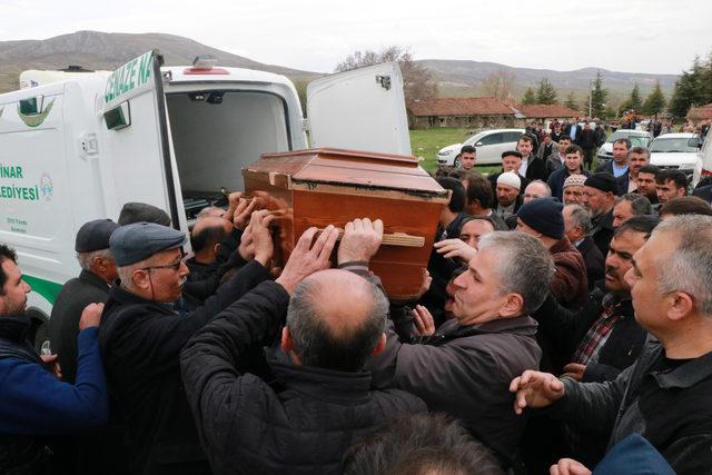 Afyonkarahisar'da 2 kız kardeşin cinayet zanlısı ağabey çıktı (3)