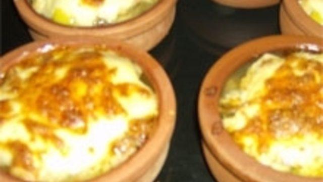 Başemel Soslu Tavuk Güveç