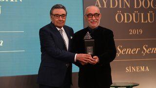 Şener Şen'e Aydın Doğan Ödülü!