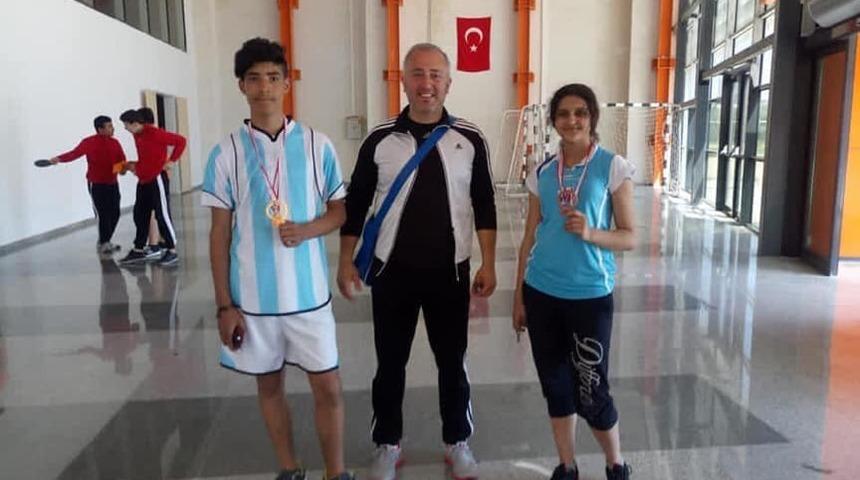 Baykal&rsquo;dan başarılı sporculara tebrik