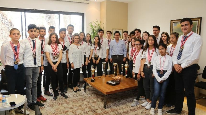 Başkan Aras halkla buluşmalara devam ediyor