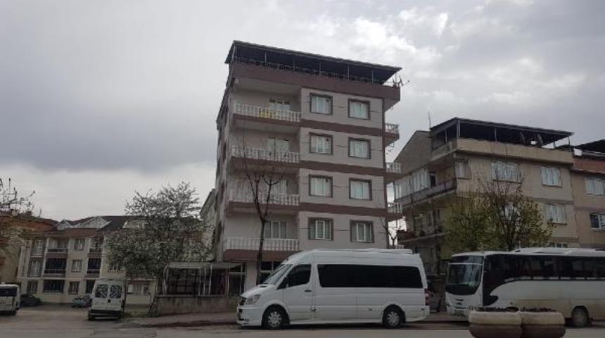 Hava almak için balkona çıktı, sonrası korkunç!