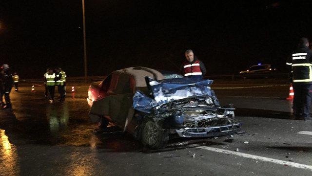 TIR'a arkadan çarpan otomobildeki 2 kardeş öldü