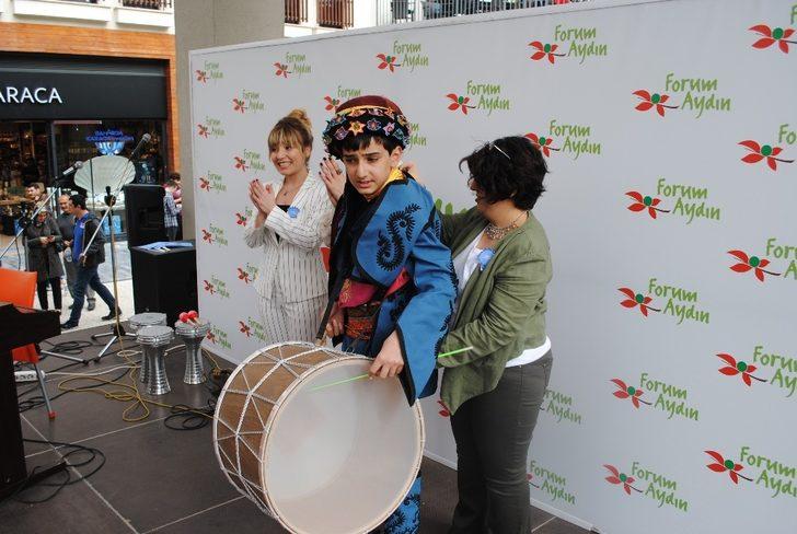 Otizmli çocuklar Forum Aydın’da eğlendi G5