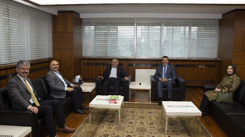 Bakan&rsquo;dan Başkan&rsquo;a tebrik