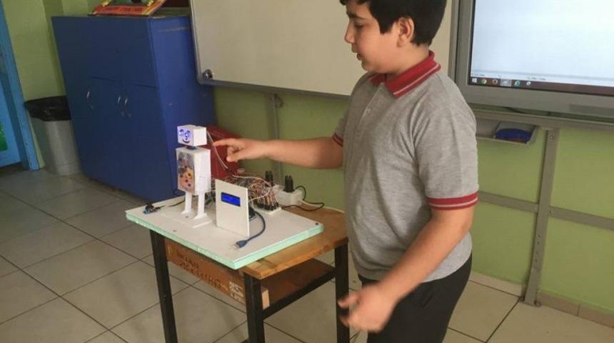 Manisalı &ouml;ğrencinin projesi 6 bin proje arasından ilk 75&rsquo;e girdi